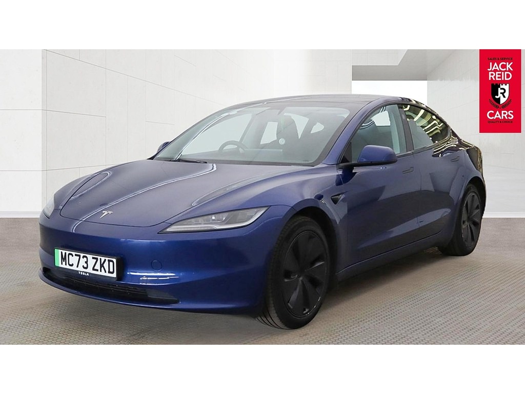 Tesla Model 3 Saloon Blue