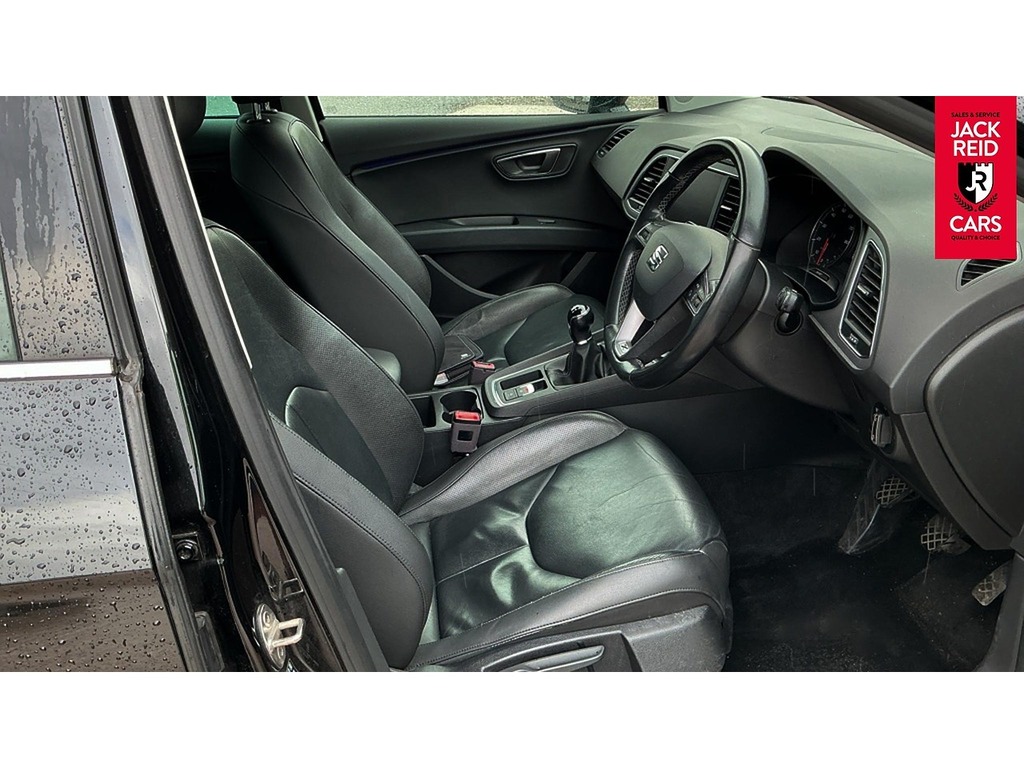 Seat Leon Hatchback Black #2
