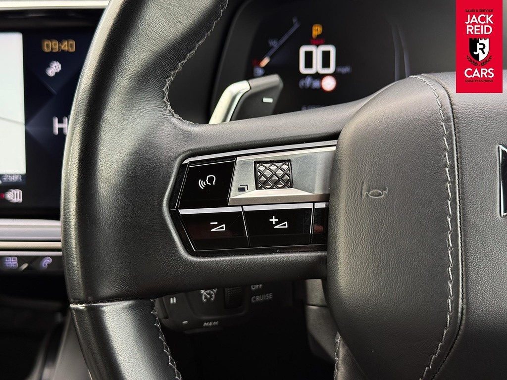 DS DS 7 Crossback E-tense Performance Line Grey #9