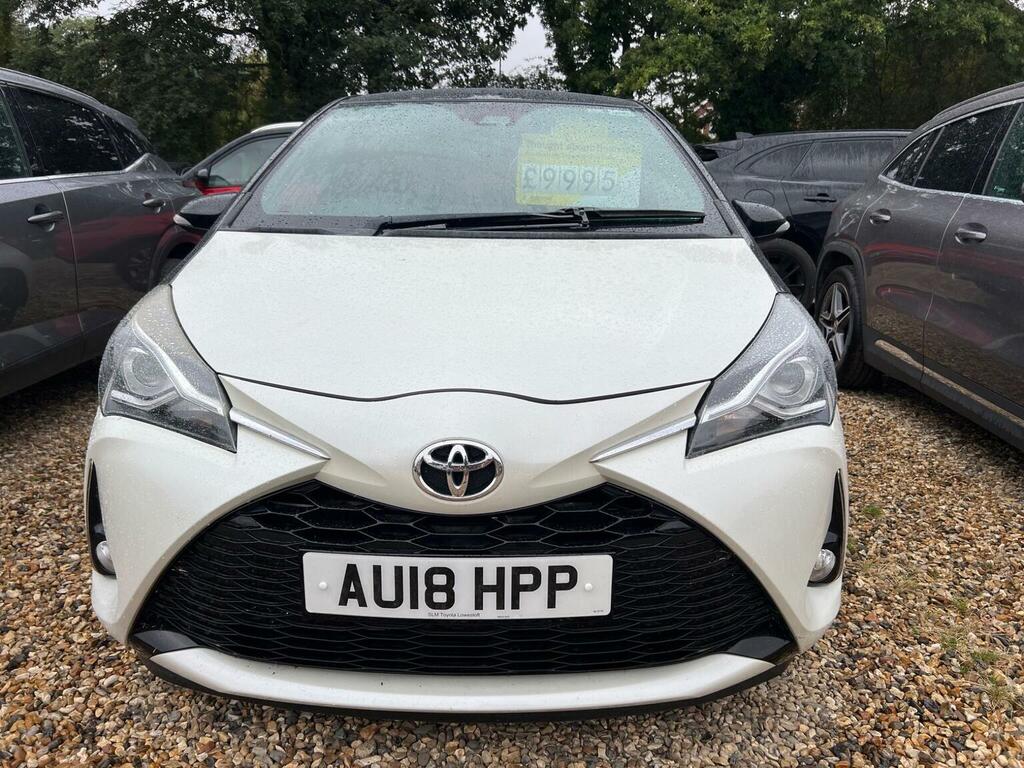 Toyota Yaris 1.5 Vvt-i Grey Bi-tone Euro 6 White