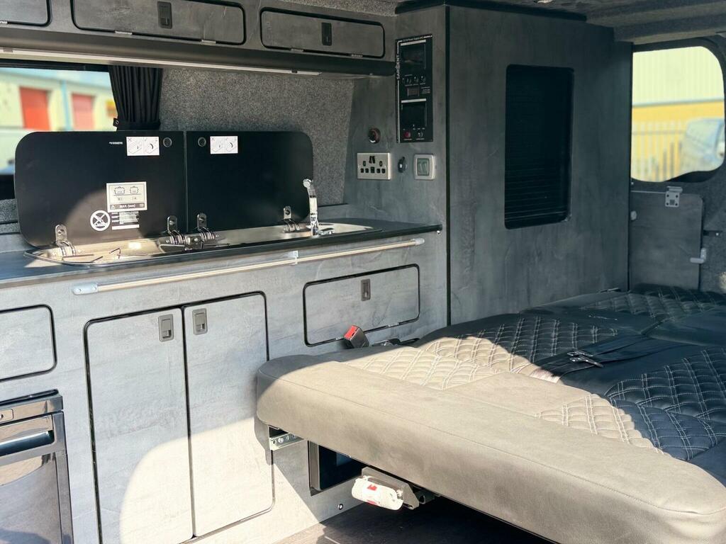 Ford Transit Custom Leader Grey #36