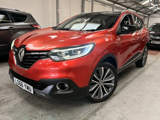 Renault Kadjar Suv 1.6 Signature Nav Dci 130 2Wd 2016 Red #2