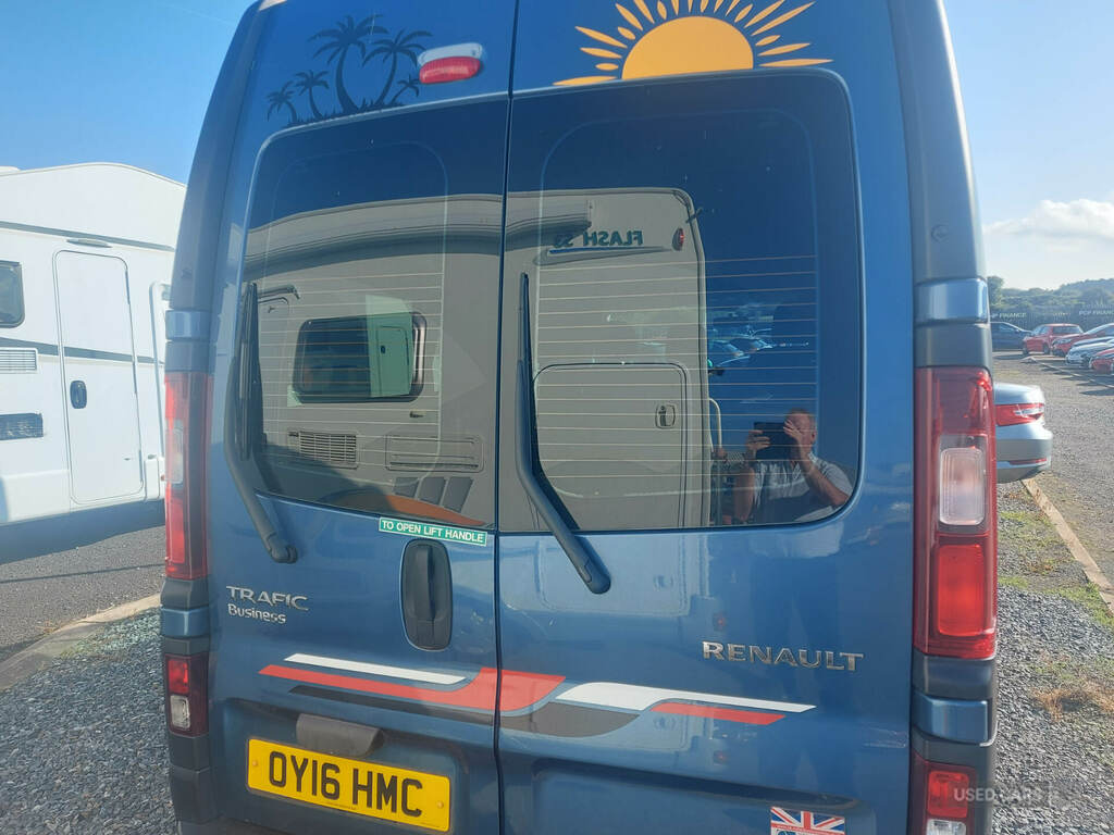 Renault Trafic Camper Camper Conversion OY16HMC #4