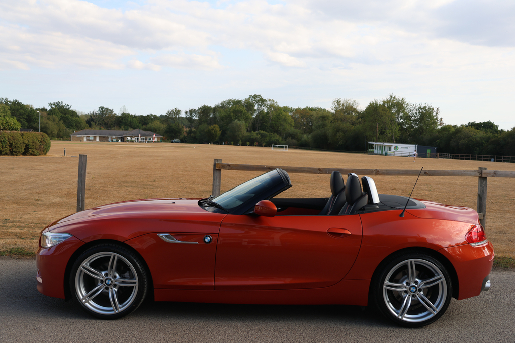 BMW Z4 2L Null White #18