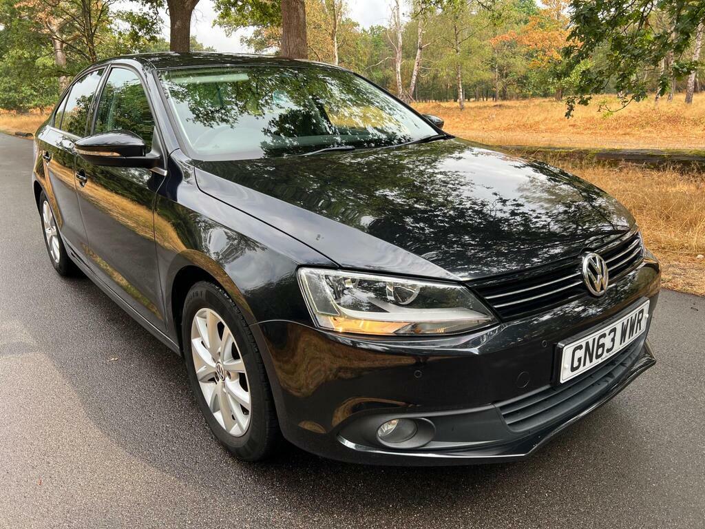 Volkswagen Jetta Black #13