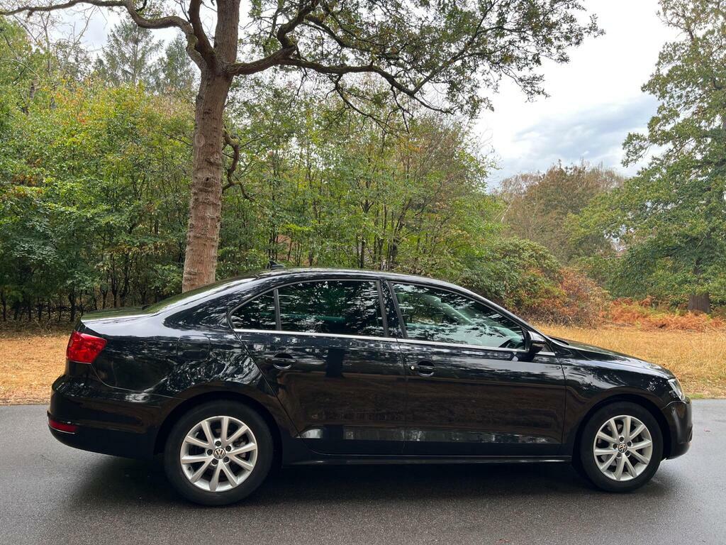 Volkswagen Jetta Black #10
