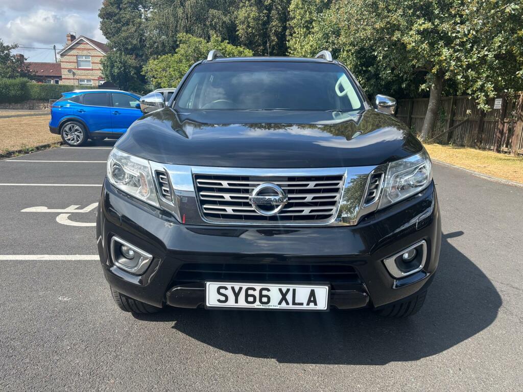 Nissan Navara 2.3 Dci Tekna 4Wd Euro 6 Black #2