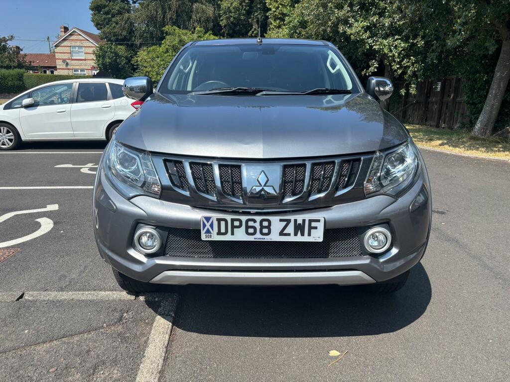 Mitsubishi L200 2.4 Di-d Dc Barbarian 4Wd Euro 6 DP68ZWF Grey #2