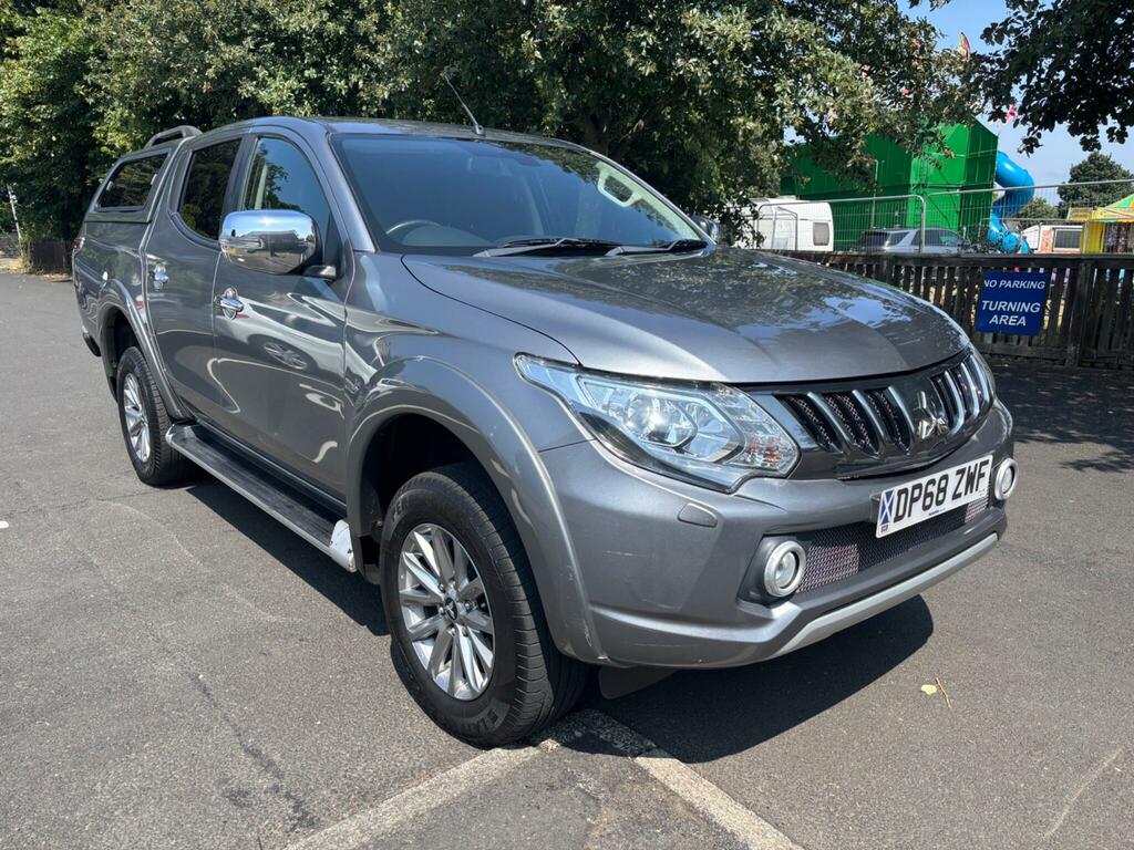 Mitsubishi L200 2.4 Di-d Dc Barbarian 4Wd Euro 6 Grey