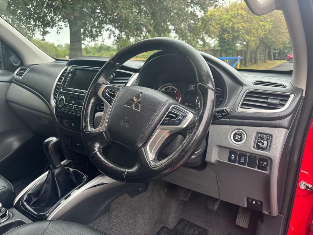 Mitsubishi L200  Grey #9