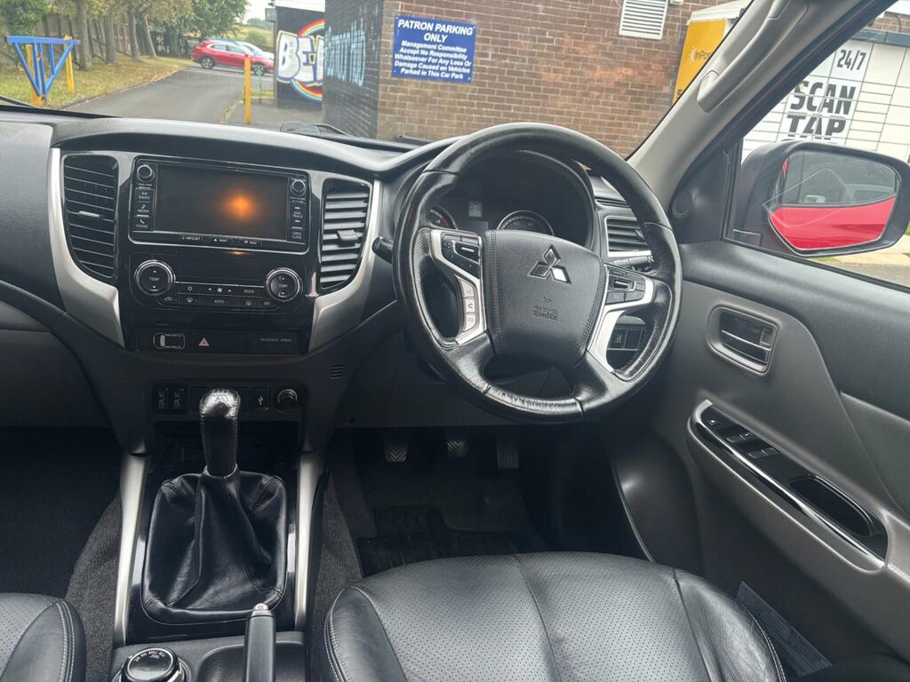 Mitsubishi L200  Grey #10