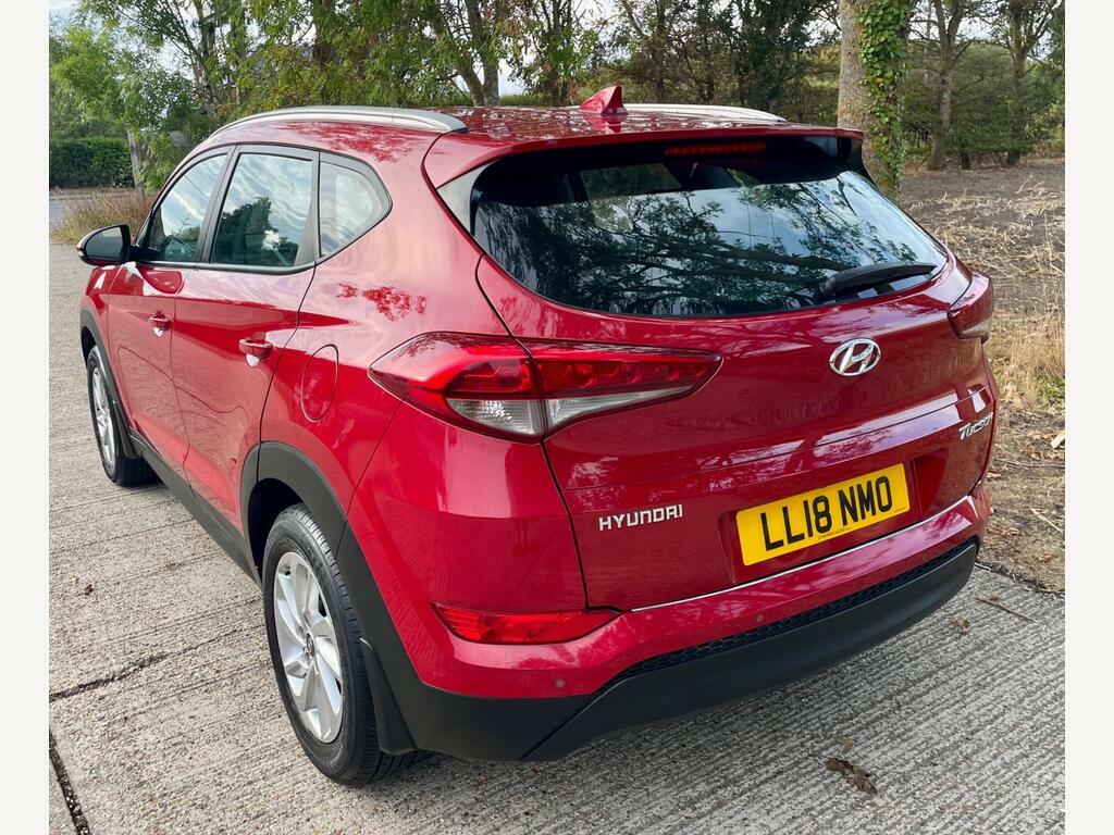 Hyundai Tucson 1.6 Gdi Blue Drive Se Nav Euro 6 S S Red #4