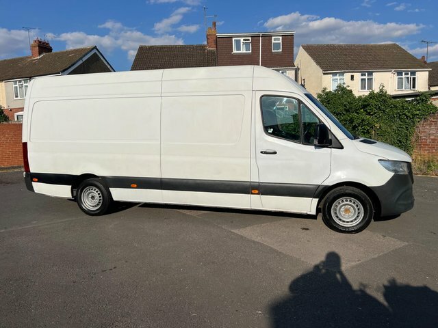 Mercedes-Benz Sprinter Panel Van White #23