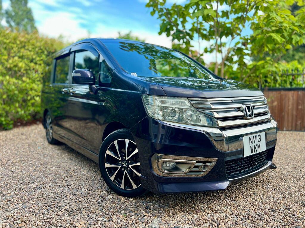 Honda StepWagon 2.0 Spada Z Cool Spirit 8Seater Purple