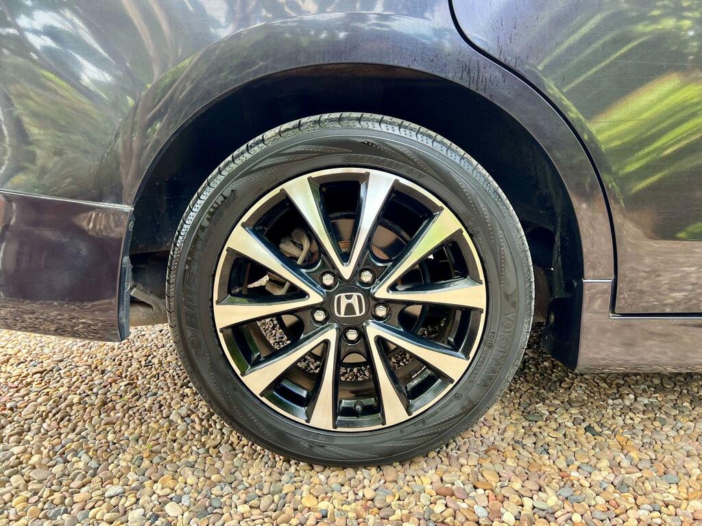 Honda StepWagon Spada 2.0 #31