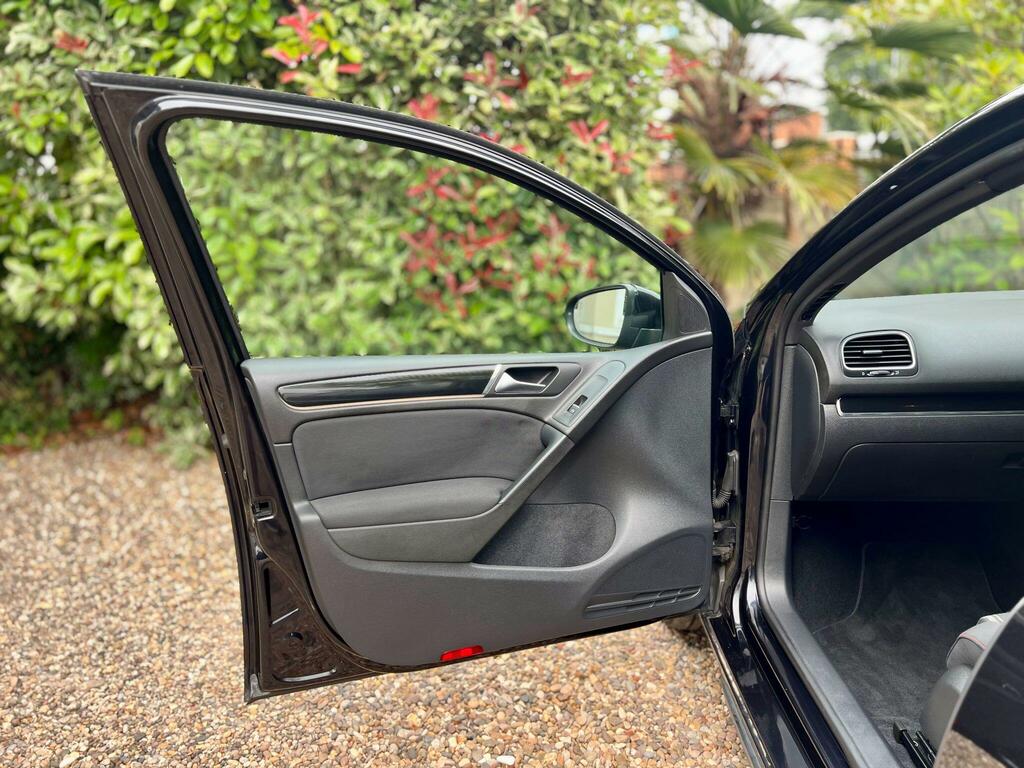 Volkswagen Golf 1.6 Tdi Se Euro 5 Red #15