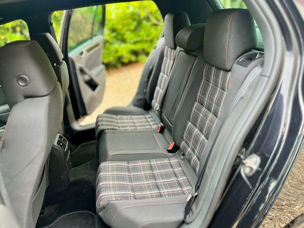 Volkswagen Golf 1.6 Tdi Se Euro 5 Red #20