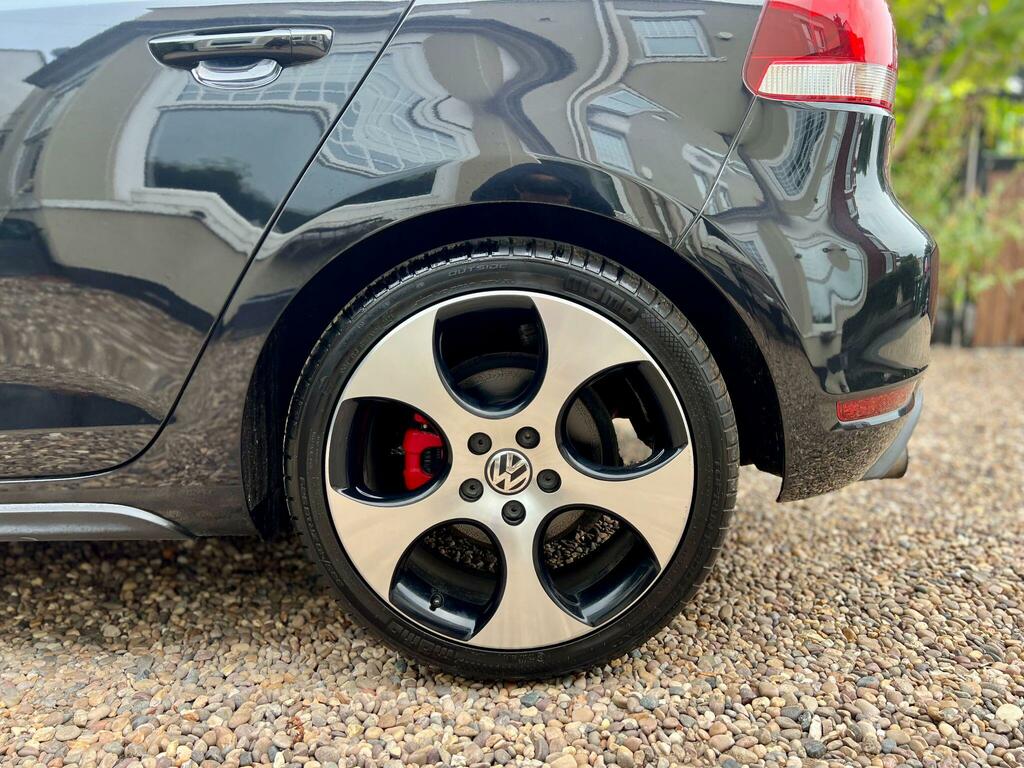 Volkswagen Golf 1.6 Tdi Se Euro 5 Red #33