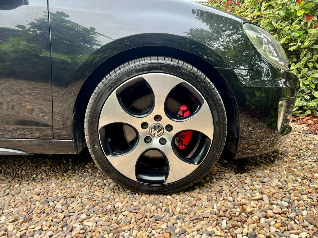 Volkswagen Golf 1.6 Tdi Se Euro 5 Red #31