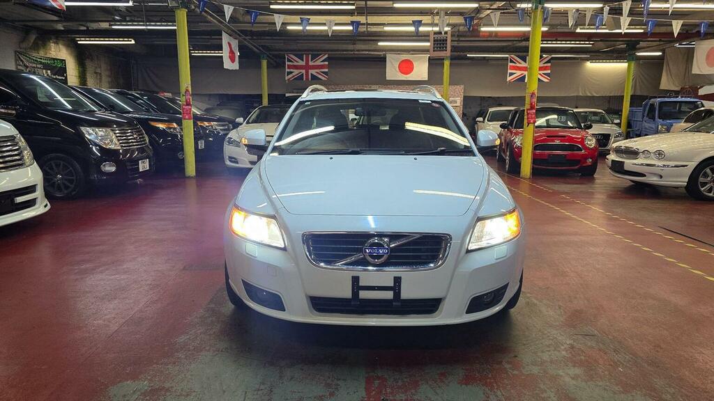 Volvo V50 Estate Se Ulez Free Low Mileage 201262 White #2