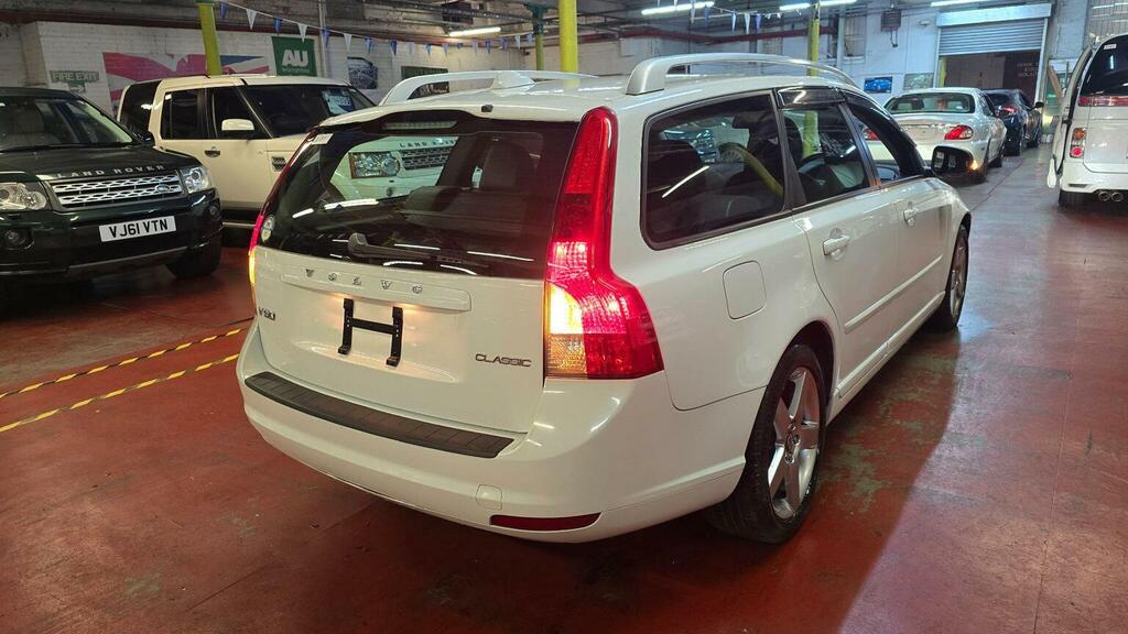 Volvo V50 Estate Se Ulez Free Low Mileage 201262 White #3