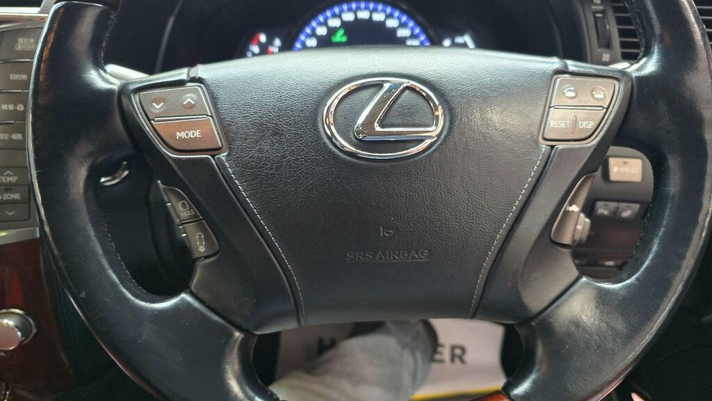 Lexus LS 600H L Rsr Black #15