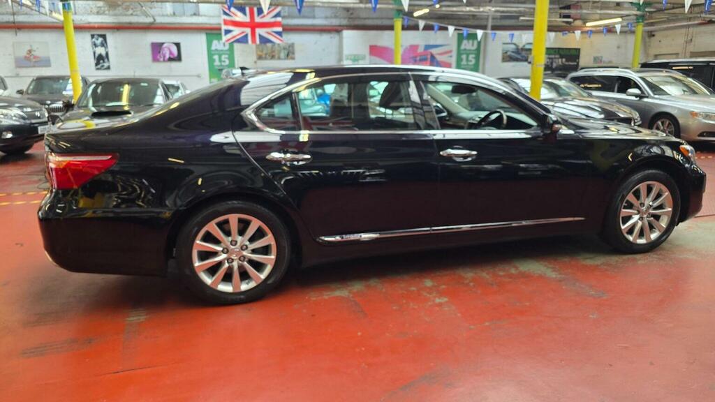 Lexus LS 600H L Rsr Black #43