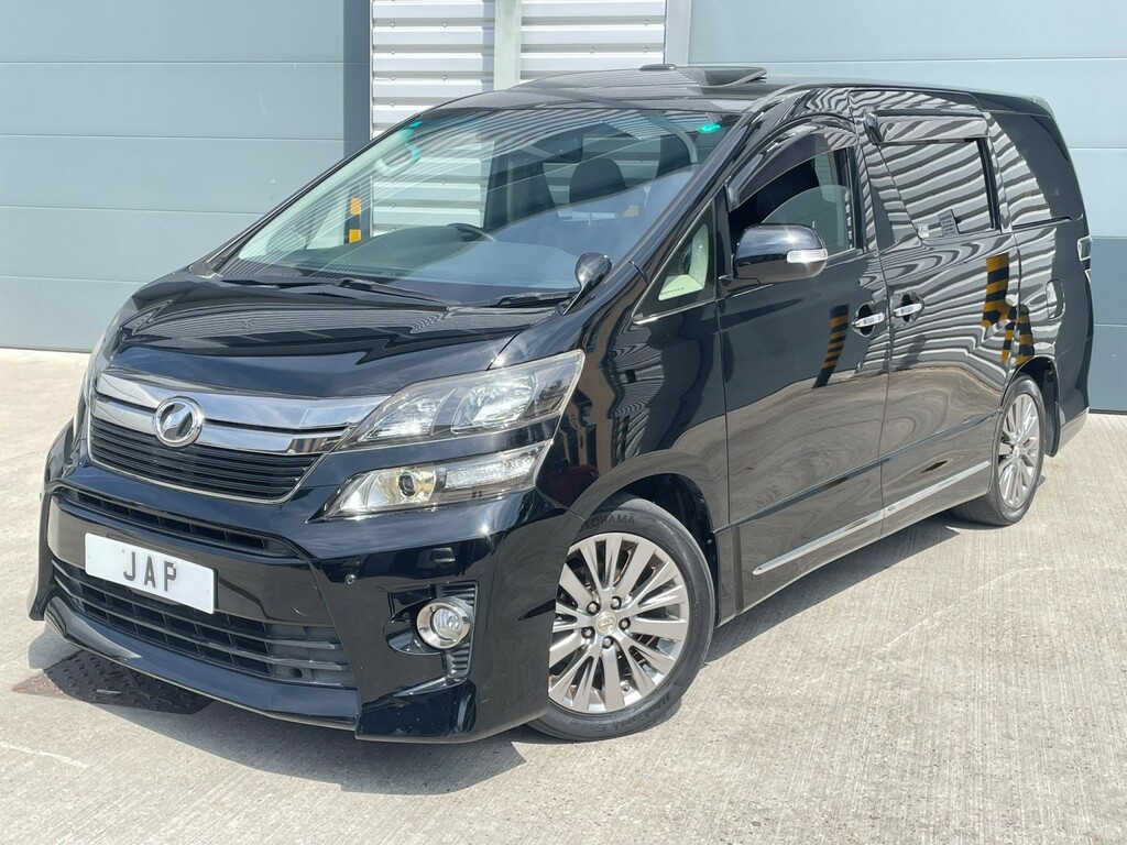 Toyota Vellfire Arcrmchair Recliner Alcantara Leather 7-Seats Black