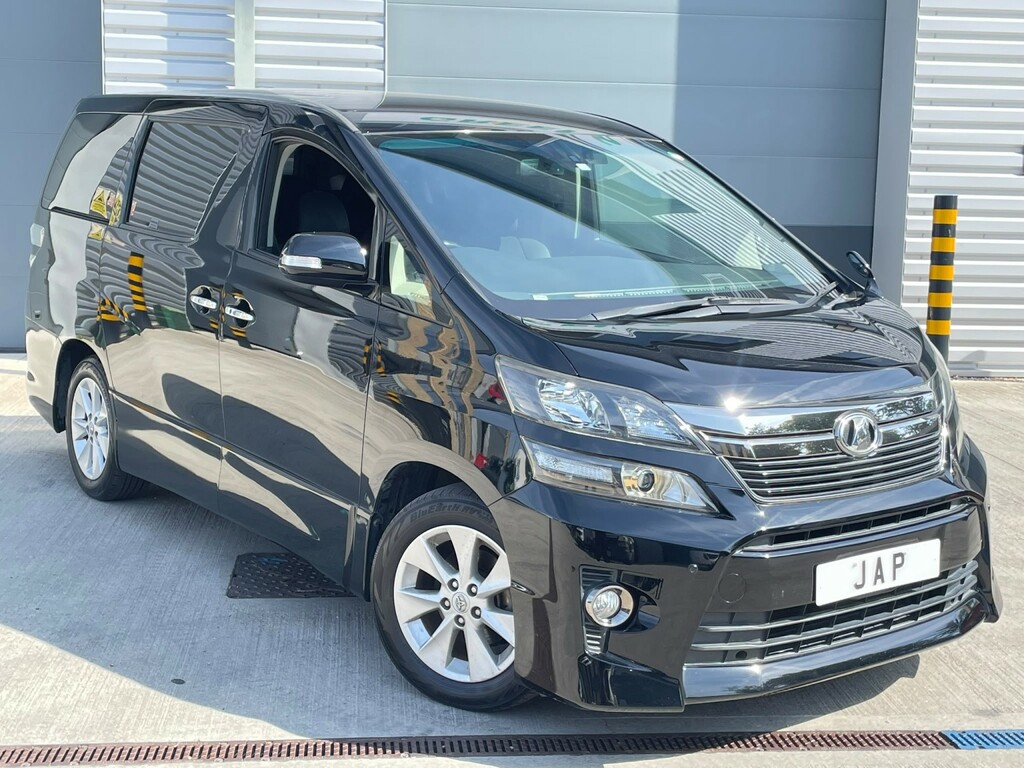 Toyota Vellfire Stuning Immaculate Condition Recliners High Spec Black