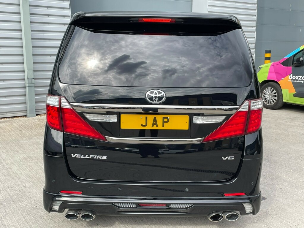 Toyota Vellfire #29