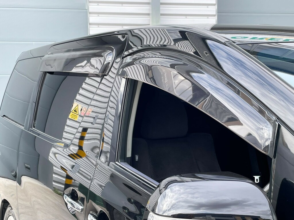 Toyota Vellfire #11