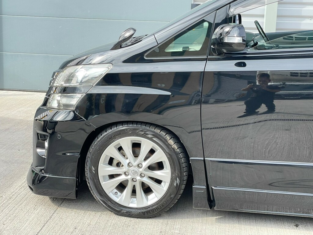 Toyota Vellfire #42