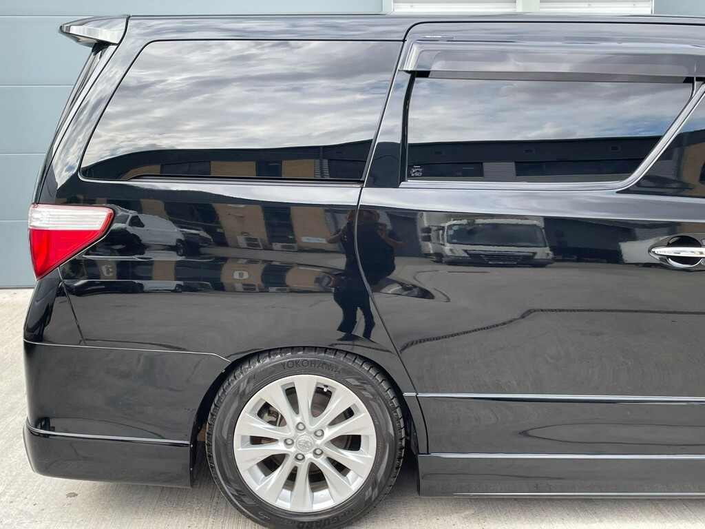 Toyota Vellfire #25