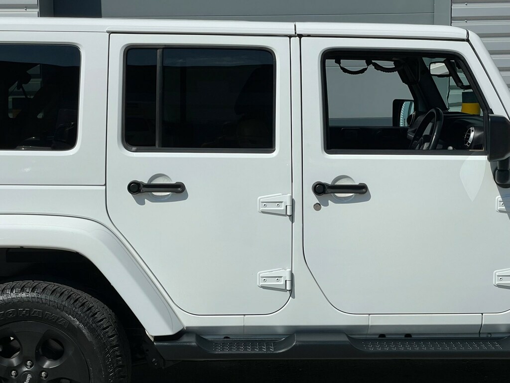 Jeep Wrangler Suv  #10