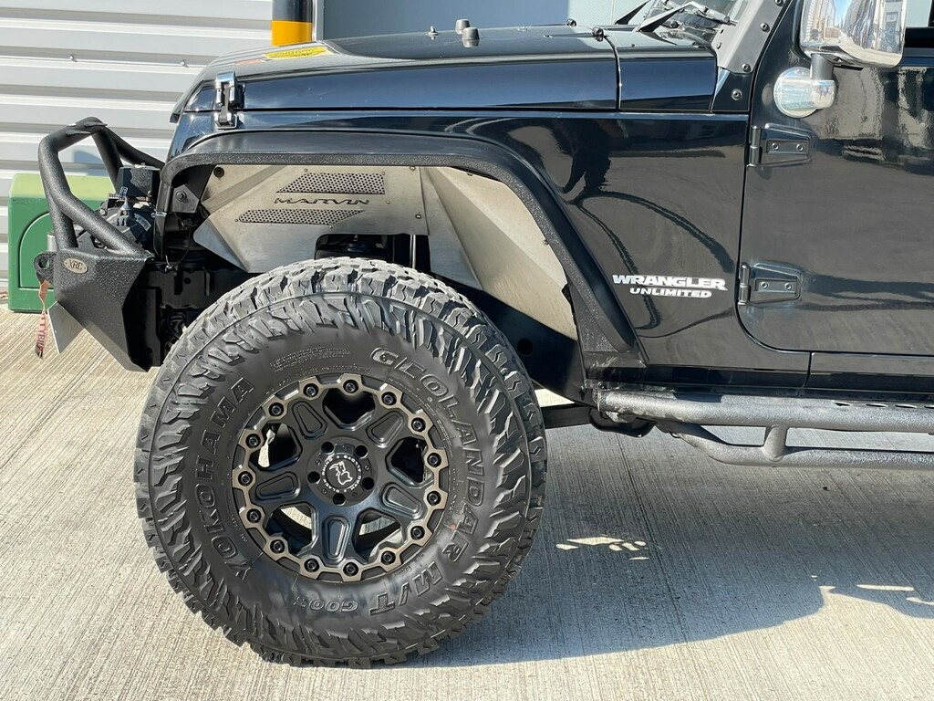Jeep Wrangler Crd Sahara Red #32