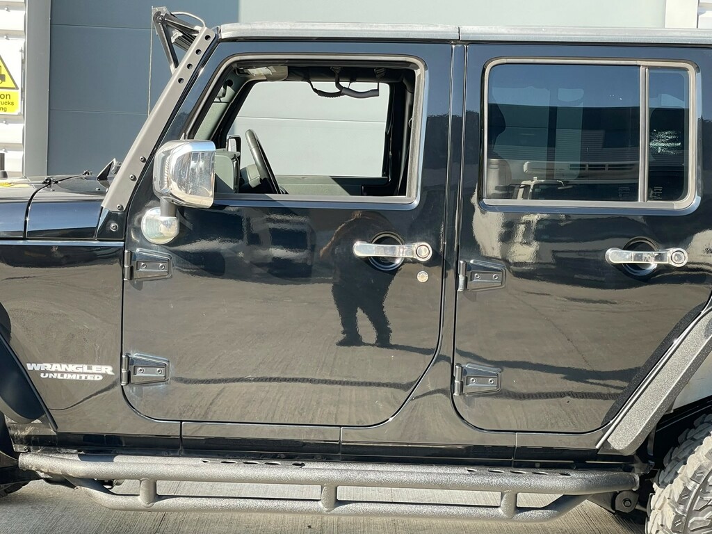 Jeep Wrangler Crd Sahara Red #36