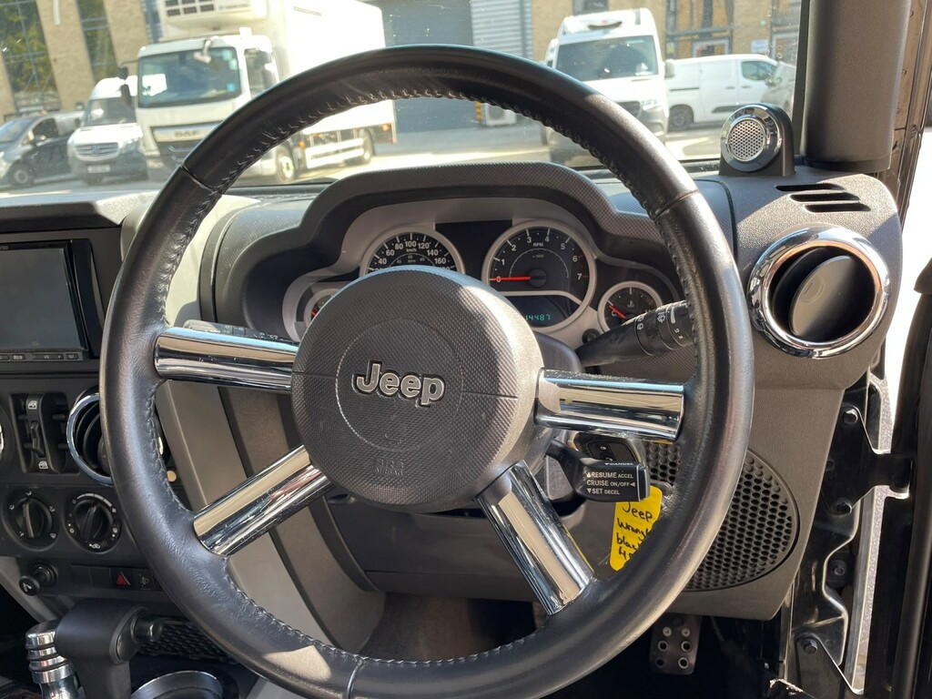 Jeep Wrangler Crd Sahara Red #51