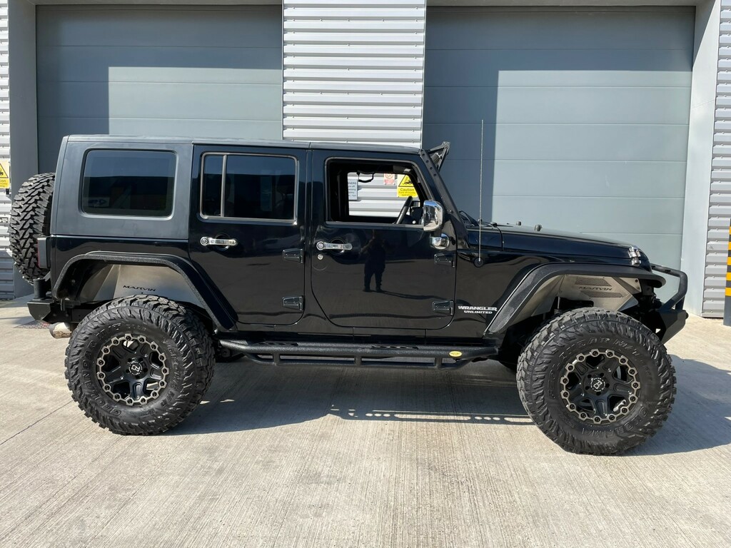 Jeep Wrangler Crd Sahara Red #14
