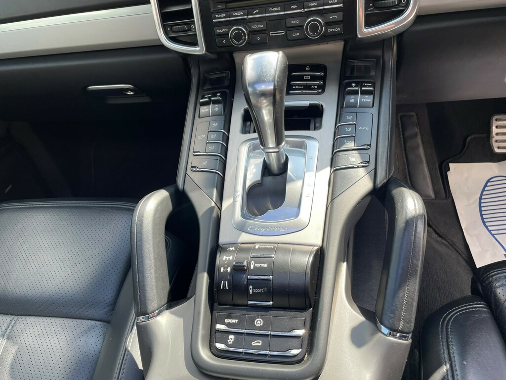Porsche Cayenne 3L Null Blue #49