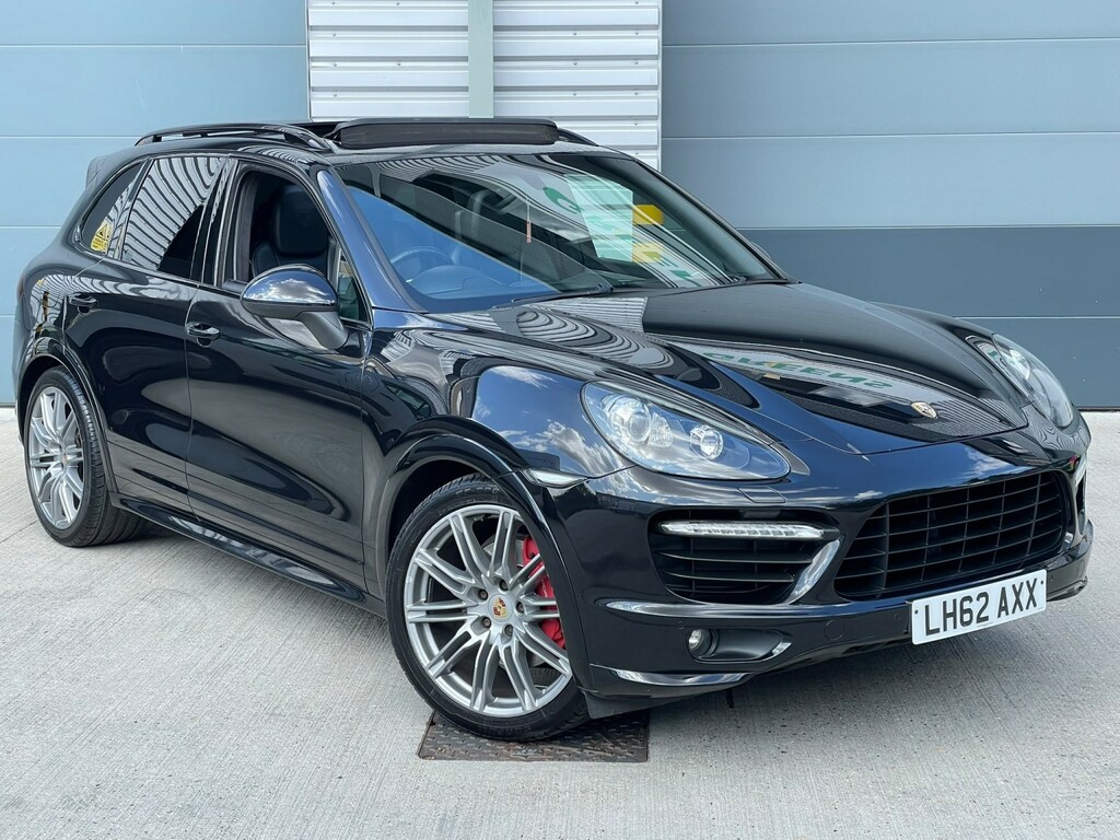 Porsche Cayenne 4.8 Gts Black #2