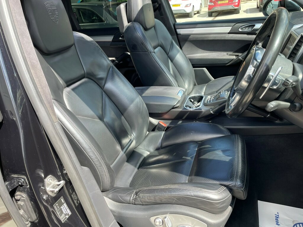 Porsche Cayenne 3L Null Blue #52