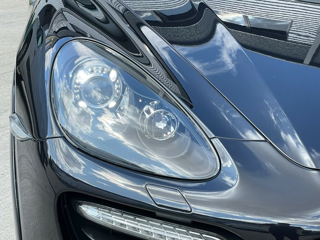 Porsche Cayenne 4.8 Gts Black #6