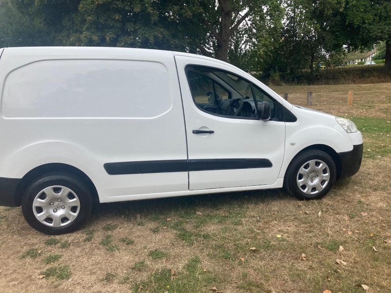 Peugeot Partner Panel Van White #38