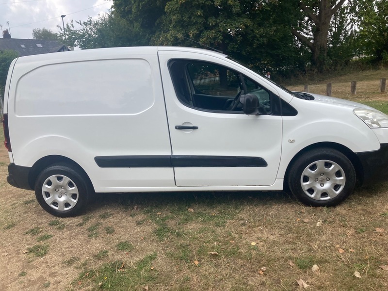 Peugeot Partner Panel Van White #45