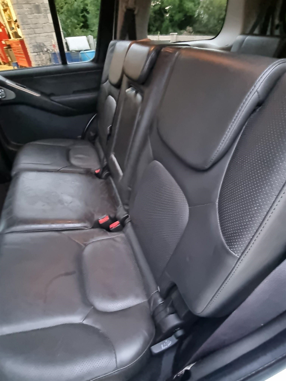 Nissan Pathfinder Acenta Black #21