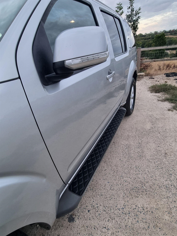 Nissan Pathfinder Acenta Black #9