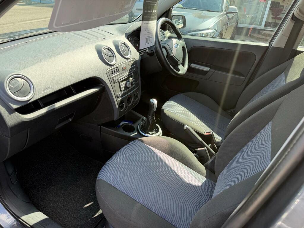 Ford Fusion  Blue #16