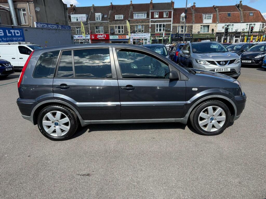 Ford Fusion Hatchback 1.6 Zetec Climate 200656 Grey #2
