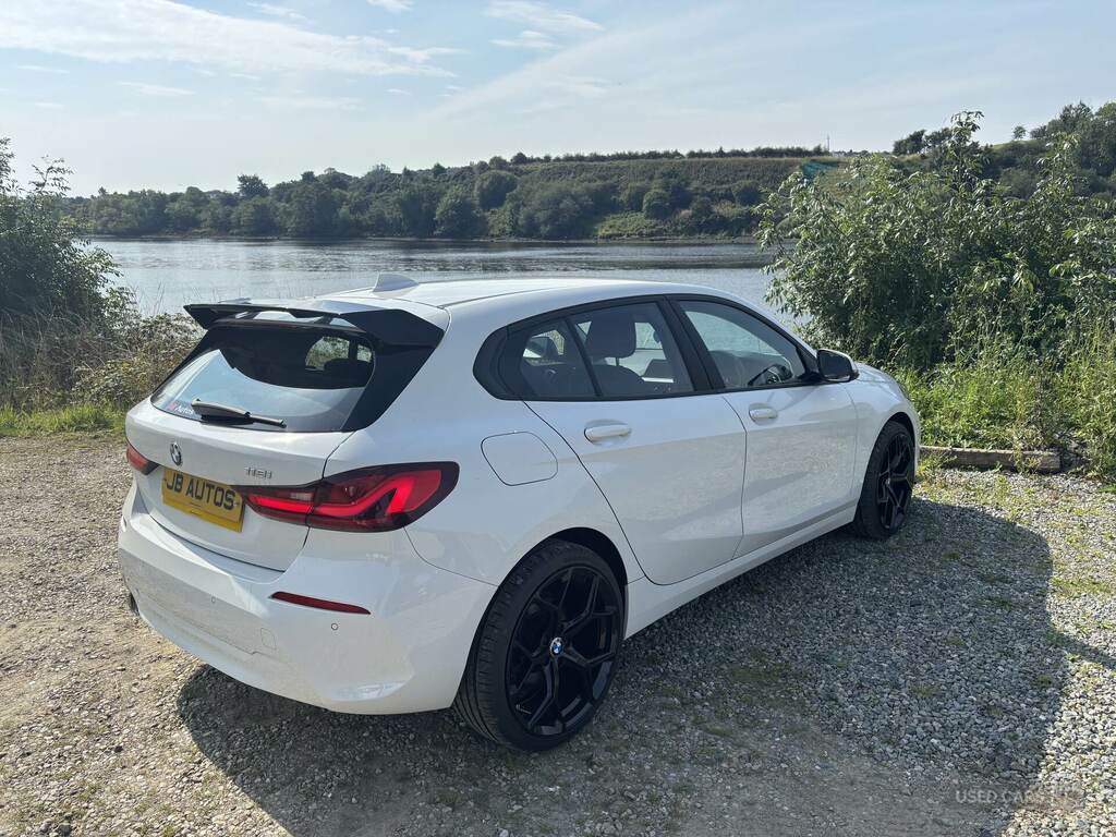 BMW 1 Series 118I 136 Se Live Cockpit Professional EA22GVN White #5