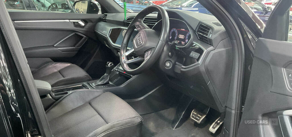 Audi Q3 35 Tdi S Line S Tronic Black #6